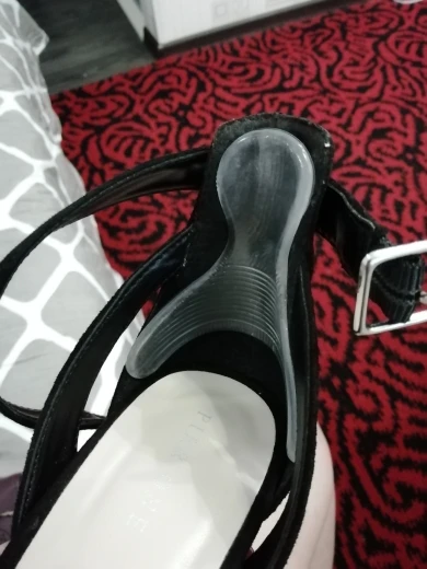 Силиконовая вставка подкладка для пятки удобные накладки на высокий каблук