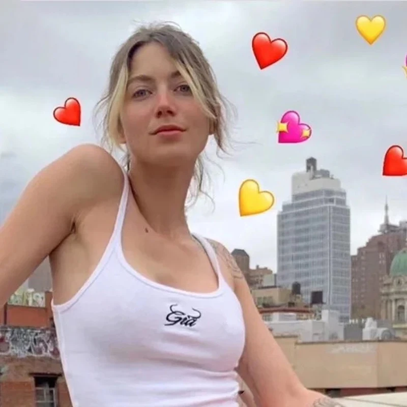 

Топ женский хлопковый в рубчик, без рукавов, с вышитыми буквами