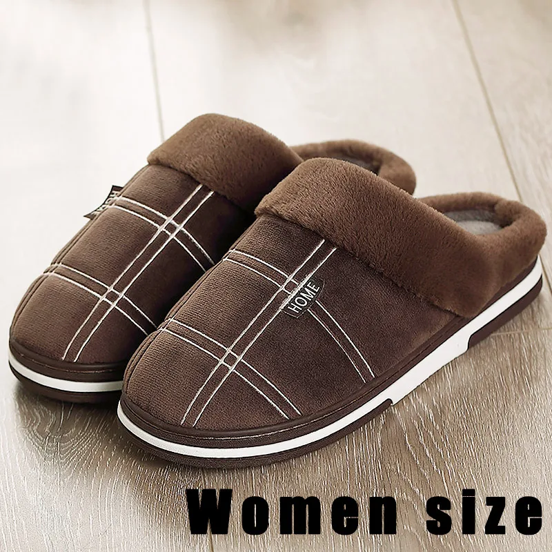 Brown Большие размеры 43-45; удобные теплые тапочки; женская домашняя обувь из плюша и замши; Женские однотонные зимние тапочки из ПВХ для женщин - Цвет: Brown