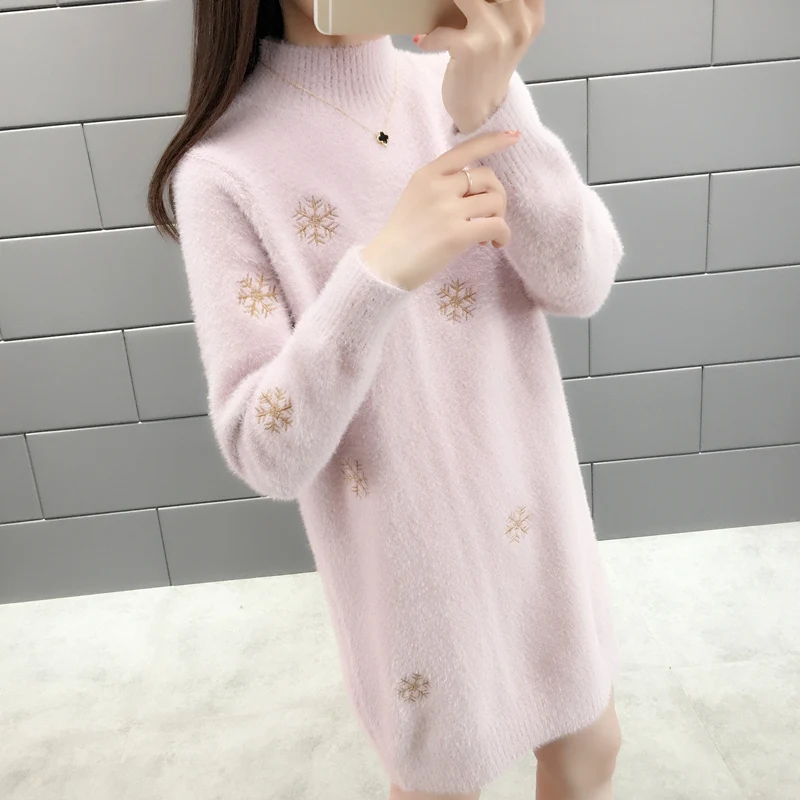 Женское трикотажное платье-свитер с цветочной вышивкой прямой элегантный