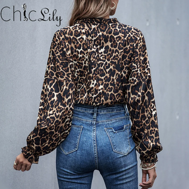 

Chiclily Womens Leopard Print Tie Crop Top Long Sleeve V-neck Shirt Wome Party Blouse Streetwear Casual Tees
