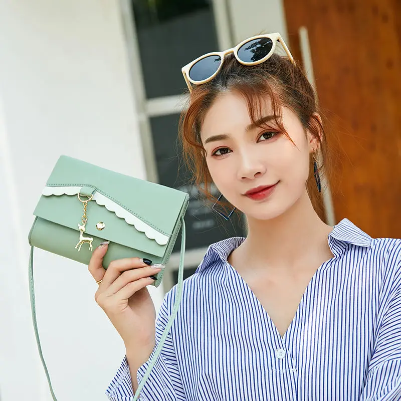 

Trendy Korean Version of The Wild One-shoulder Messenger Fashion Simple Cosmetic Bag Pocket Wallet Card Bag Coin Bag