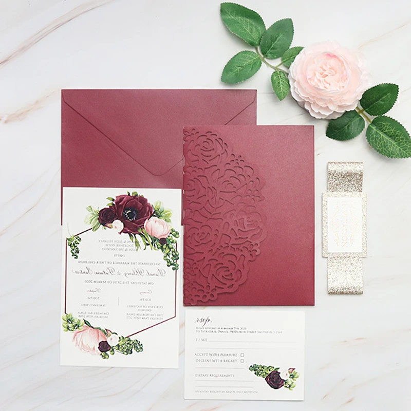 

(50 pieces/lot) Laser Cut Rose Burgundy Wedding Invitations Tri-Fold Customized Glittery Birthday Greeting Card RSVP Cards IC132