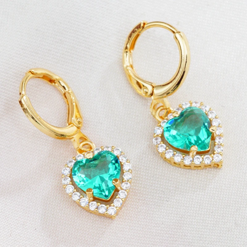 Женские серьги подвески с фианитами золотистые романтичные сердечками