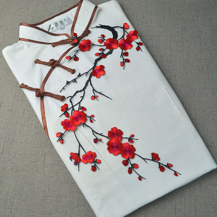 1 Piece Classic Plum Blossom Flower Patch Embroidery Cloth Sticker DIY Scarf Dress Fabric Accessories 31CM*22CM | Дом и сад