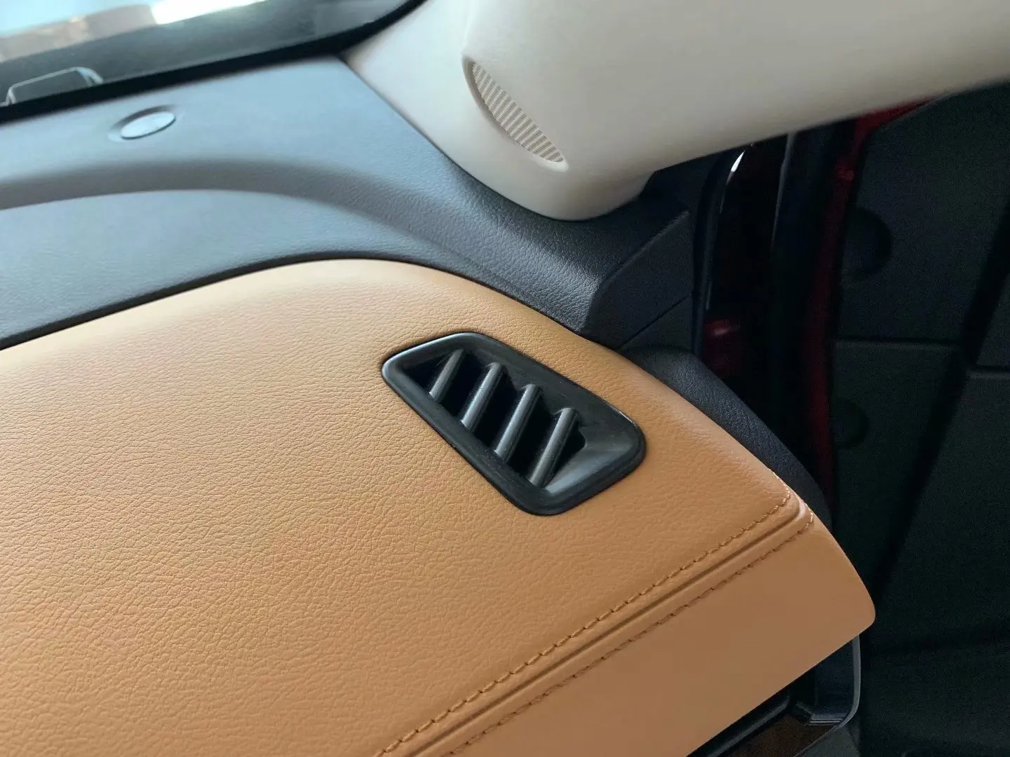 

Suitable for 20 styles of Sylphy vent frame