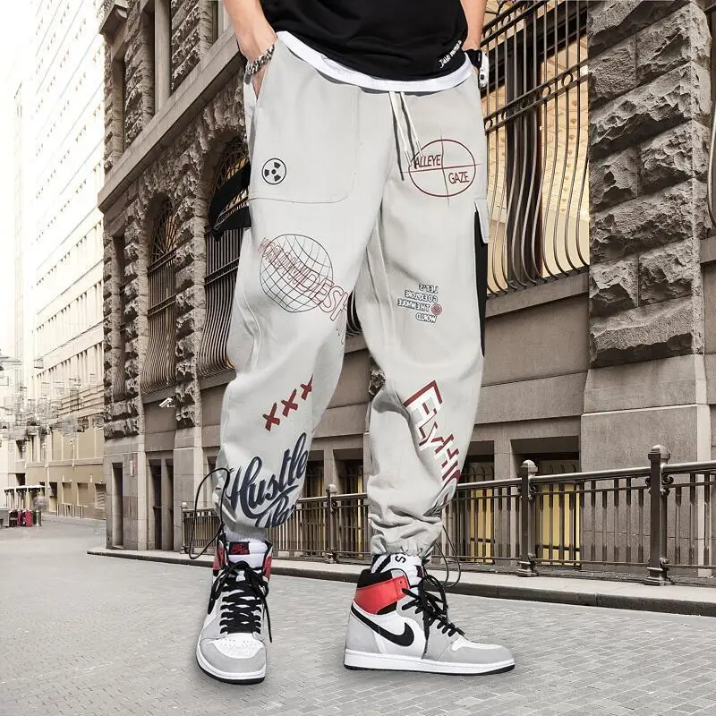 

Комбинезоны мужские с принтом граффити, Брендовые прямые тонкие повседневные штаны свободного покроя, тонкие брюки с кулиской, лето 2021