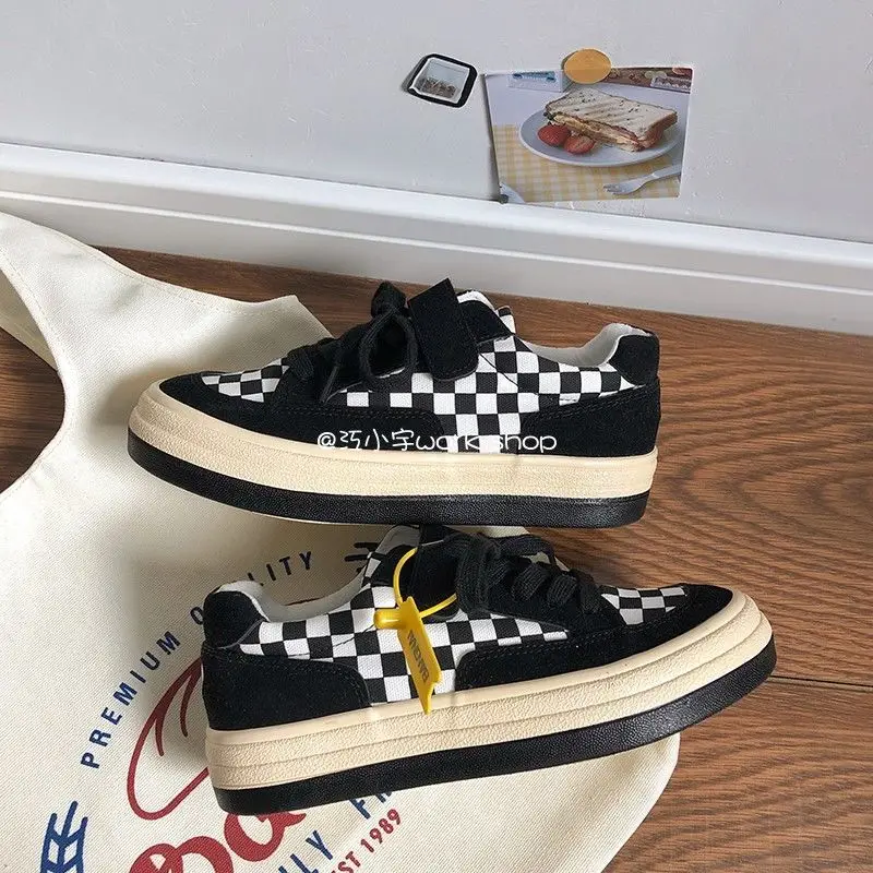 

Женские спортивные кроссовки, Вулканизированная плоская подошва, на платформе, Повседневная Весенняя спортивная обувь для бега, белые, в стиле Харадзюку