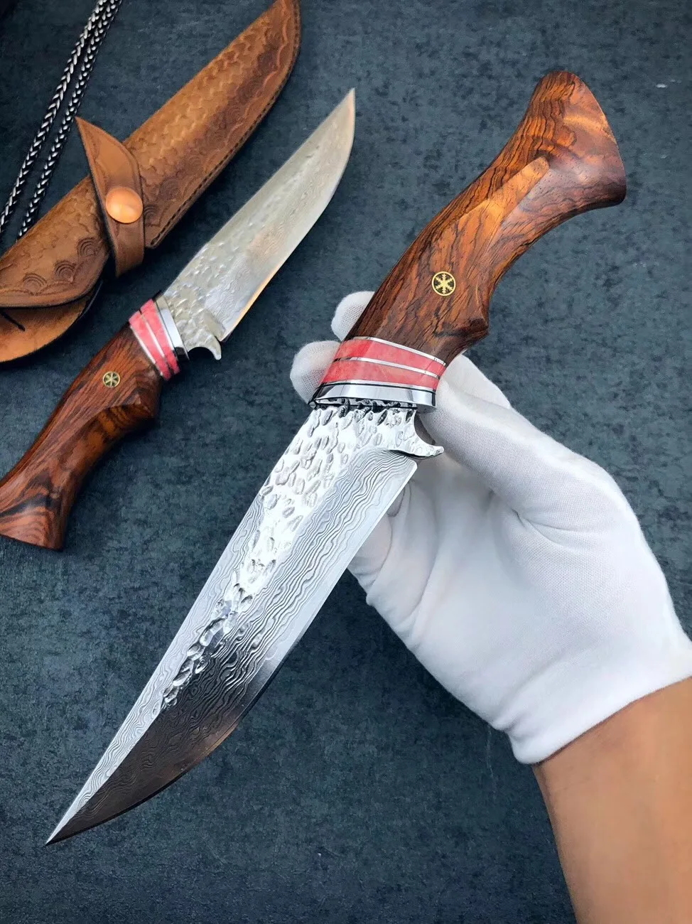 Охотничий нож Samurai ручной работы дамасский прямой из розового дерева с бирюзовой