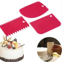3PCS/Lot Dough Cake Cutter Slicer Spatula for Cake Cream Scraper Pasty Cutters Scraper Irregular Teeth Edge DIY Smoother