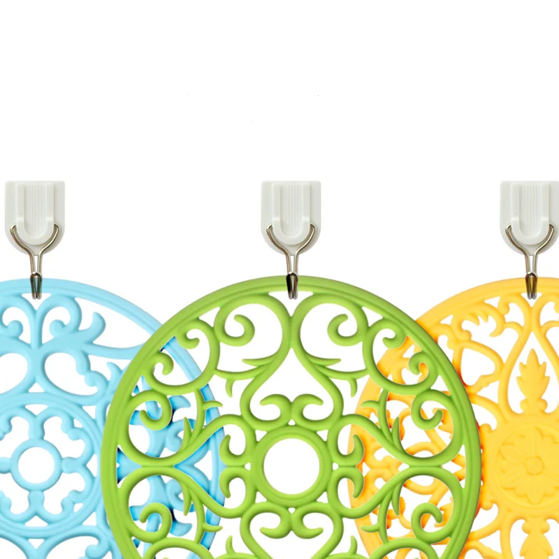 

Flower-shaped silicone heat insulation pad Colorful kitchen tableware mat