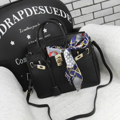 

Women Crocodile Pattern Pu Leather Lady Shoulder Messenger Bag Flap Square Female Bag XBM03-XBM05