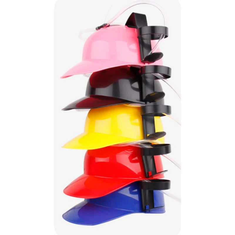 Питье пиво Кола Шахтерская шляпа ленивый шезлонг Соломенная шляпка день