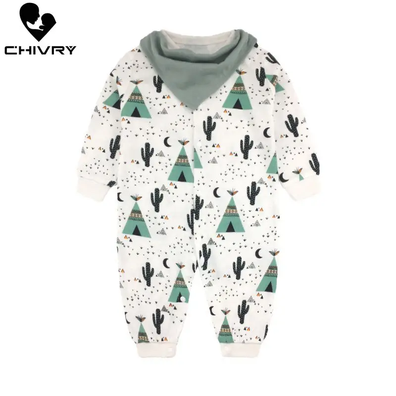 Детский комбинезон с длинным рукавом круглым вырезом и мультяшным