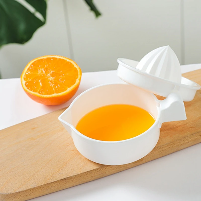 

Portable Lemon Orange Manual Juicer Lemon Squeezer Orange Squeezer Rotary Squeezer Easy to Cut 2 PCS