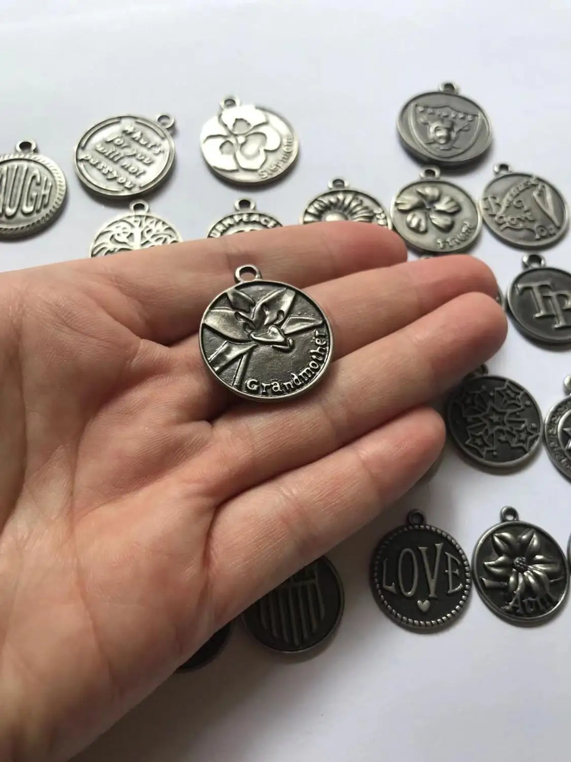 Рукоделия маленький цинковый сплав бабушка Подвески Кулоны из нержавеющей стали