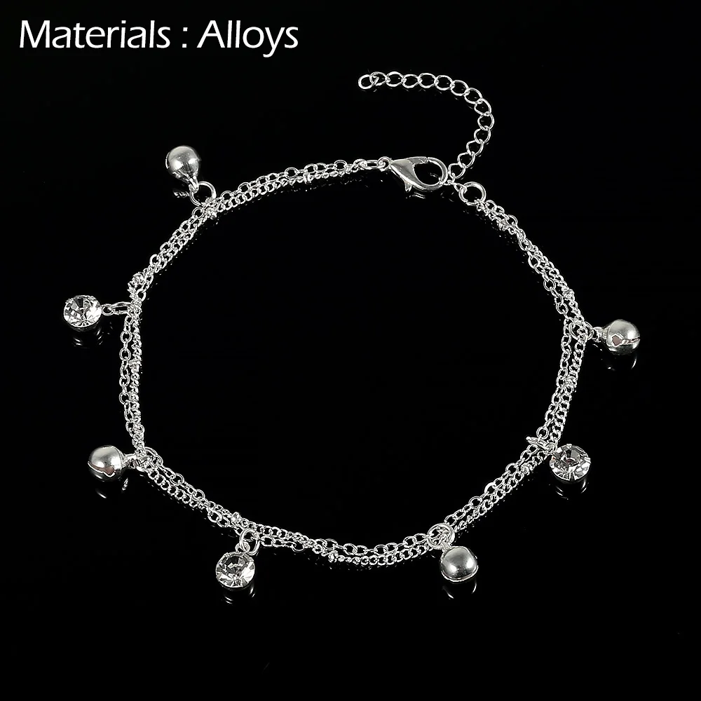 Детский браслет на лодыжку с белым камнем и колокольчиком день рождения