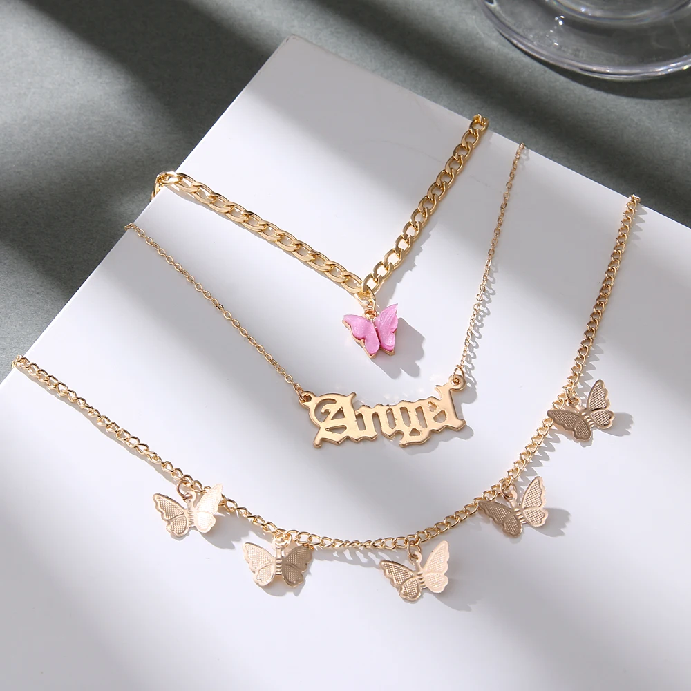 

2021 Vintage Multilayer Acrylic Butterfly Choker Necklace Fashion Women Letter Golden Chain Layered Necklace Jewelry Party Gift