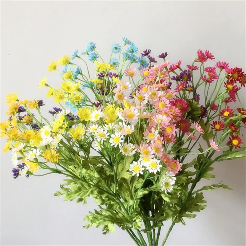 

5pcs Plastic Chamomile Flower Artificial Little Daisy Flower Plant for Wedding Floral Arrangement Table Decoration