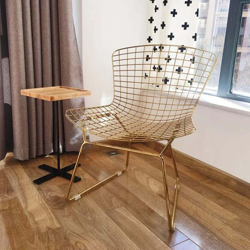 Европейский металлический стул современный минималистичный один обеденный