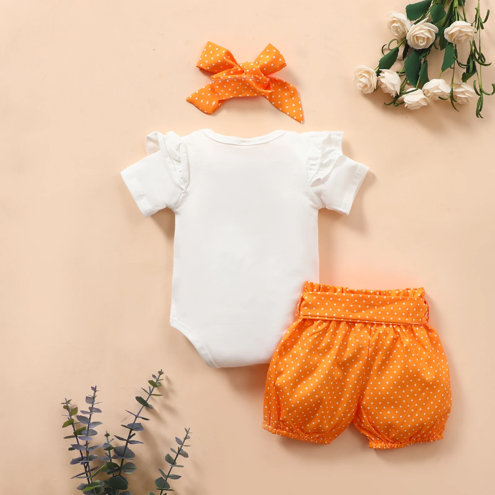 

2021 Baby Summer Valentine Clothing Girl Heart 3Pcs Romper Set, Short Sleeve Triangle Crotch Tops Wave Point Shorts Bow Headband