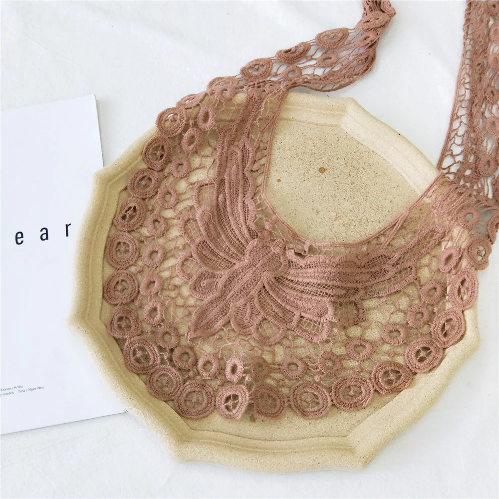 

2021 New Designer Women's Dragonfly Pattern Hollow Lace Triangle Bandana Scarf Top Women Head Hair Scarfs for Ladies Neckerchief