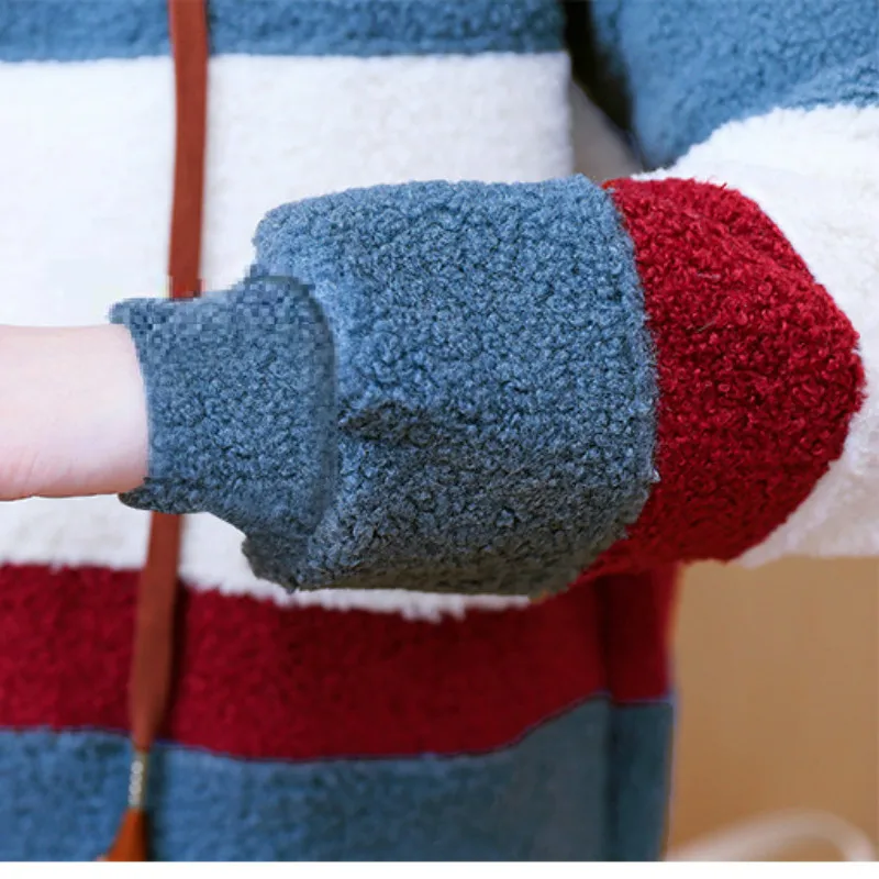 

Plush Padded Lamb Wool Sweater Women Winter Color Matching Jacket Korean Style Loose Hooded Long-Ssleeved Versatile Top