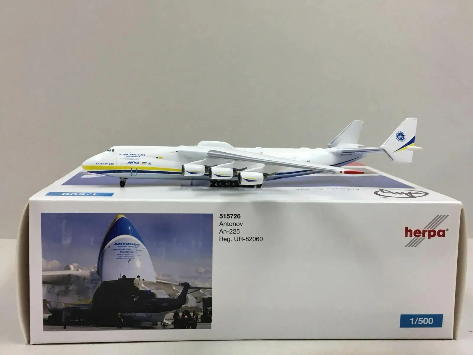 Эрпа Антонов Airlines An-225 Mriya 1/500 литье под давлением модель самолета |