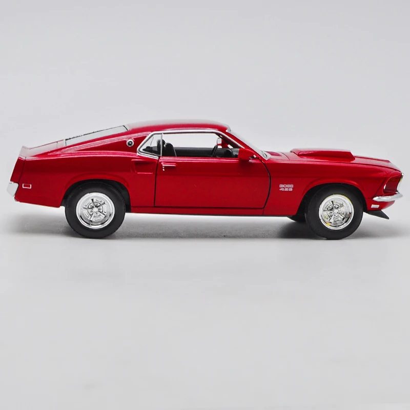 Автомобильный спортивный автомобиль Welly модель из металла с отображением литья