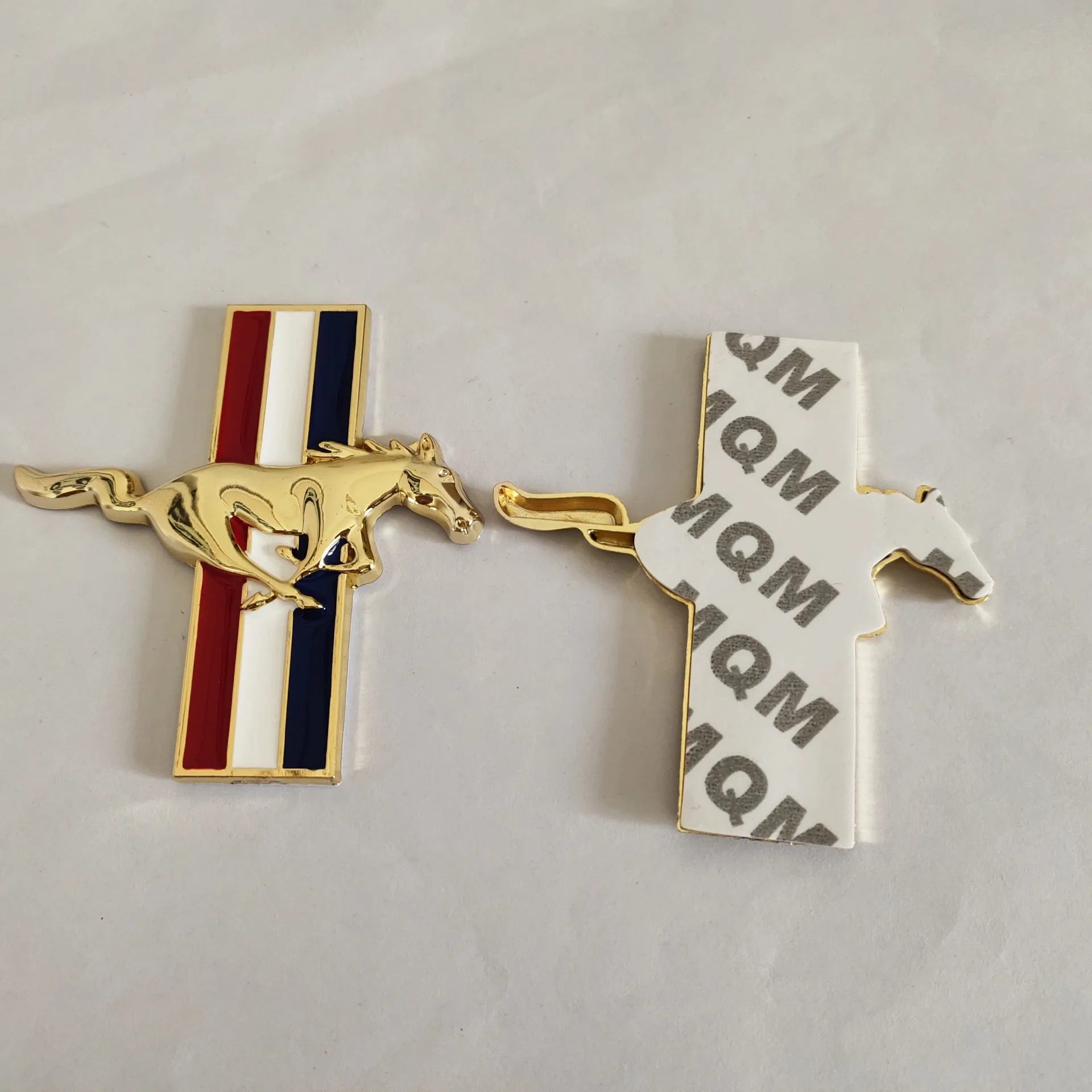 1 пара металла высокого качества 3D Мустанг бегущая лошадь крыло автомобиля