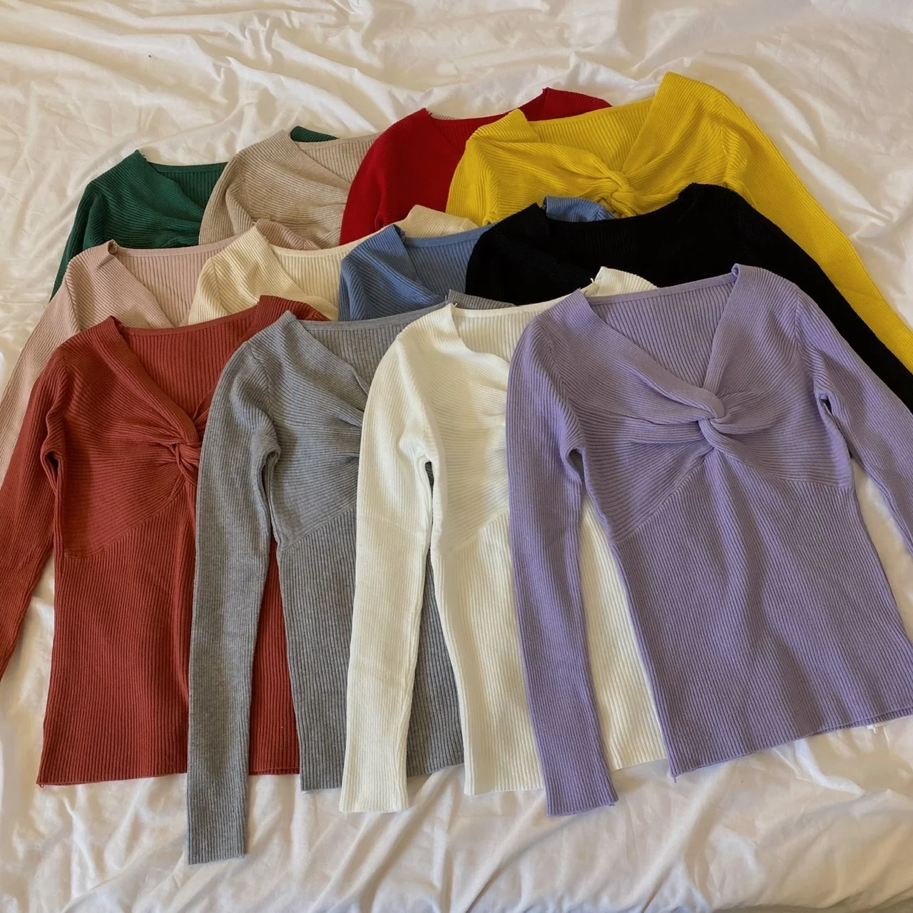 

Женская трикотажная футболка с V-образным вырезом, с длинным рукавом