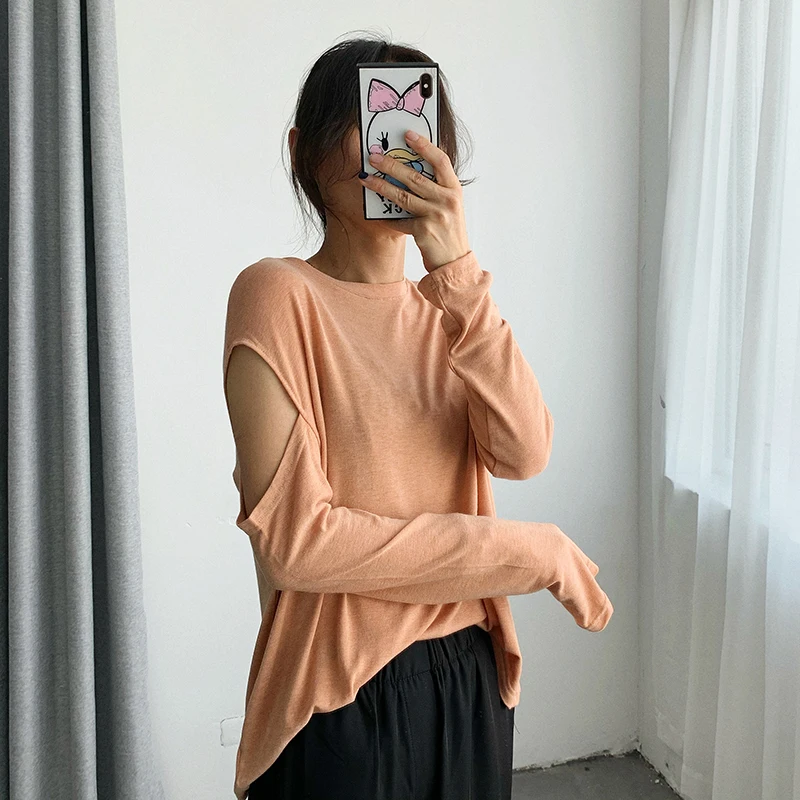 

Женская футболка с длинным рукавом и круглым вырезом