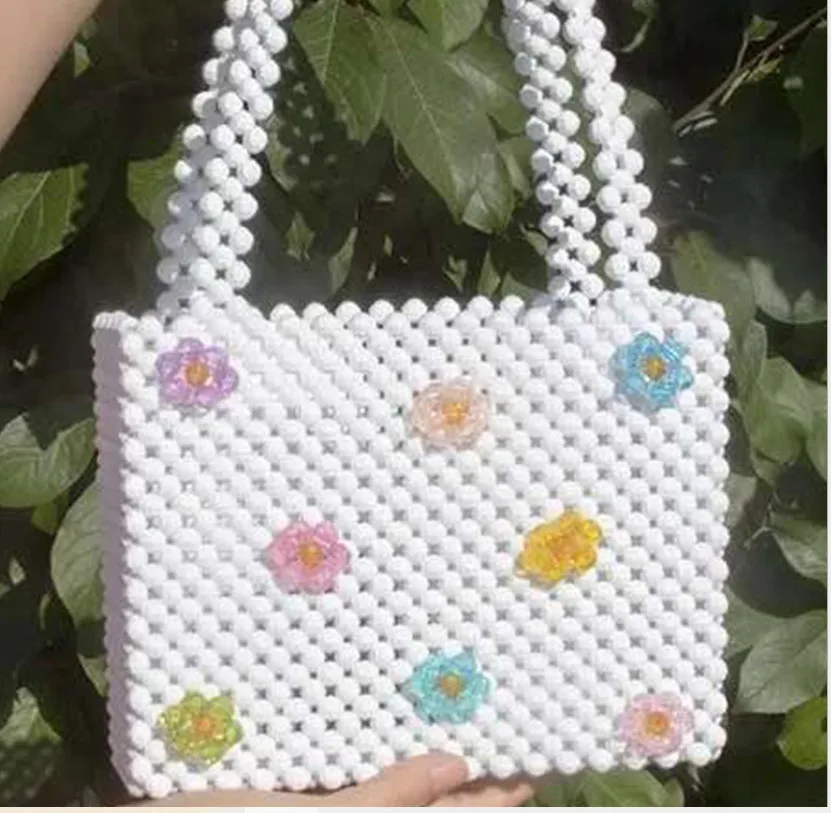 

Handmade Women Elegant Beads Bags Ladies Fashion Party Beads Bags Girls Handbag Purse Female Full Peal Messenger Bag White