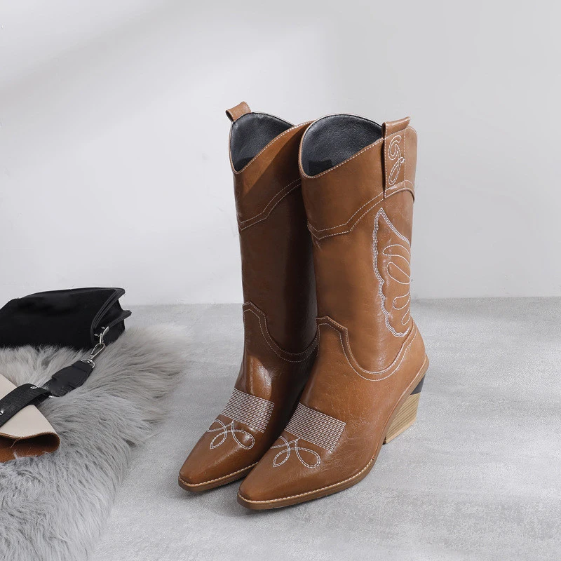 

Big Size 35-45 Shoes Women Boots Retro Embroidered Leather Western Cowboy Boots Women Mid-calf Chunky Wedges Boots Runway Shoes