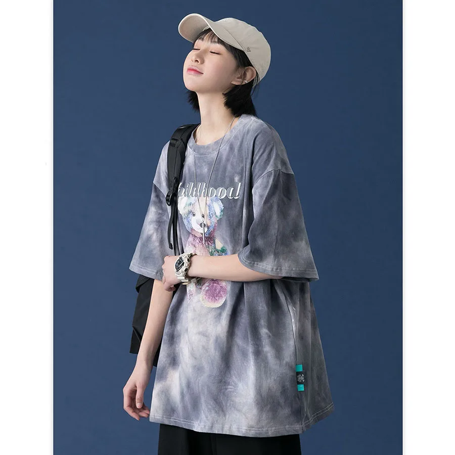 Футболка женская свободного покроя с коротким рукавом и круглым вырезом