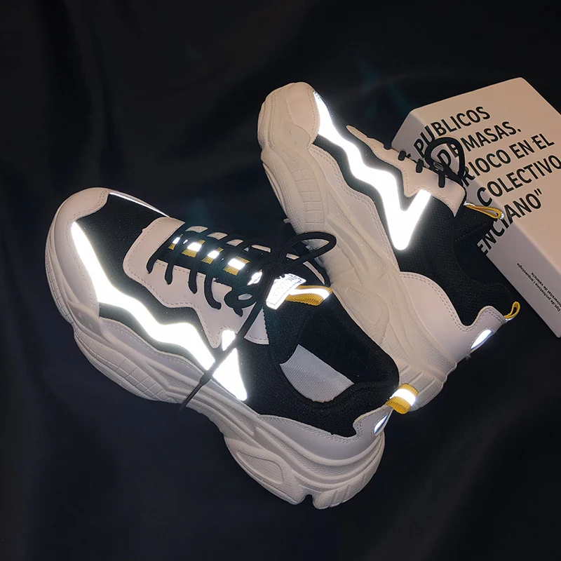 Кроссовки женские со светоотражающими вставками Вулканизированная подошва