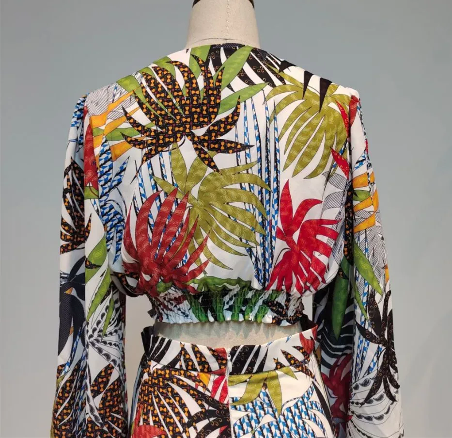 

Spring/summer 2021 Australian v-neck with brief paragraph coat + high waist leaves color printing s long suit