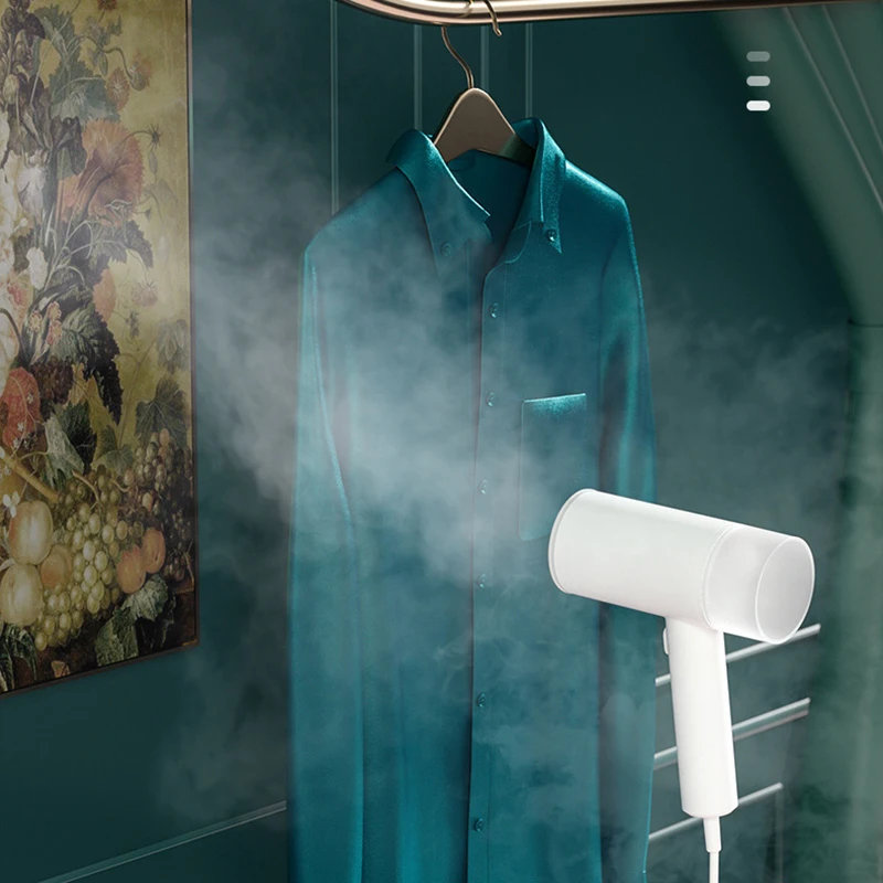 

Steamer Kit for Cloth Handheld Garment Fabric Remove Wrinkle Large Detachable Water Tank Home Use BV789