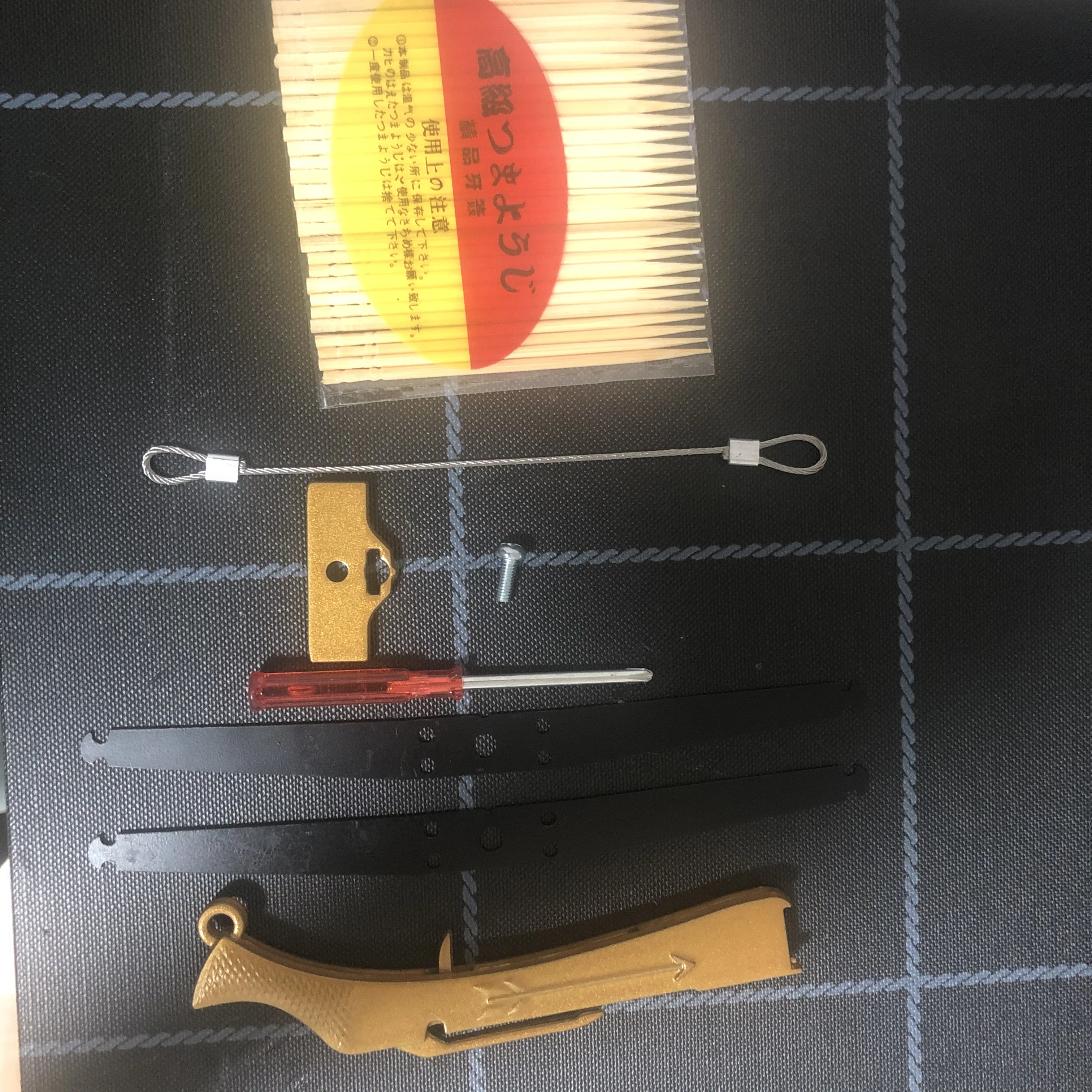 Упругая игрушка один набор украшений для автомобиля переднего стола или