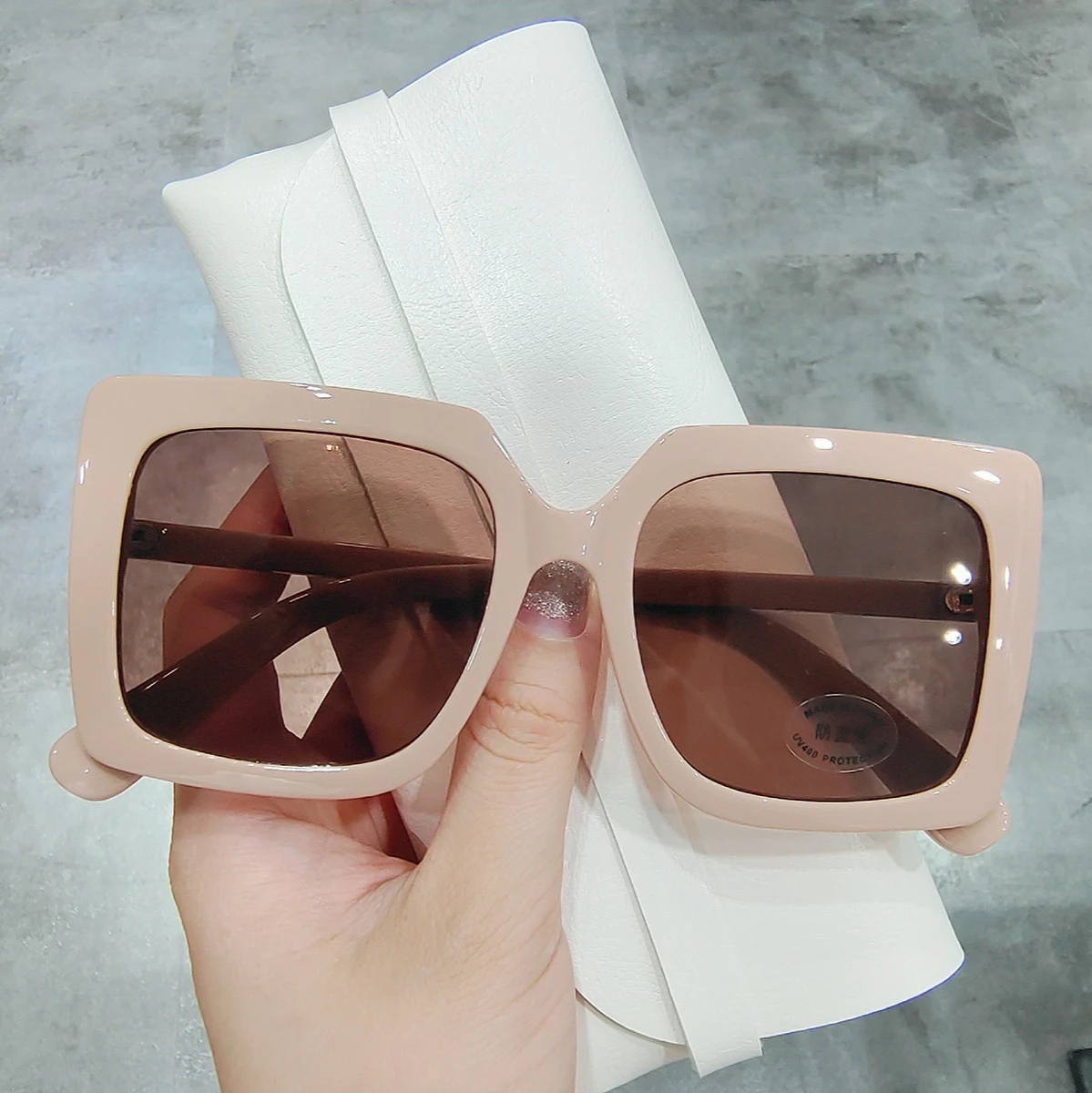 

Square Fat Side Pink Frame Pink Lens Sunglasses Big Face Disco Sunglasses Men and Women Fashion Trendy Plain Sunglasses