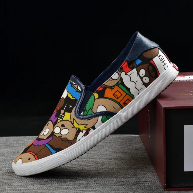 

New Spring Autumn Canvas shoes Male students shoes Casual Graffiti Sneakers Loafers slip-on shoes breathable mens Shoes