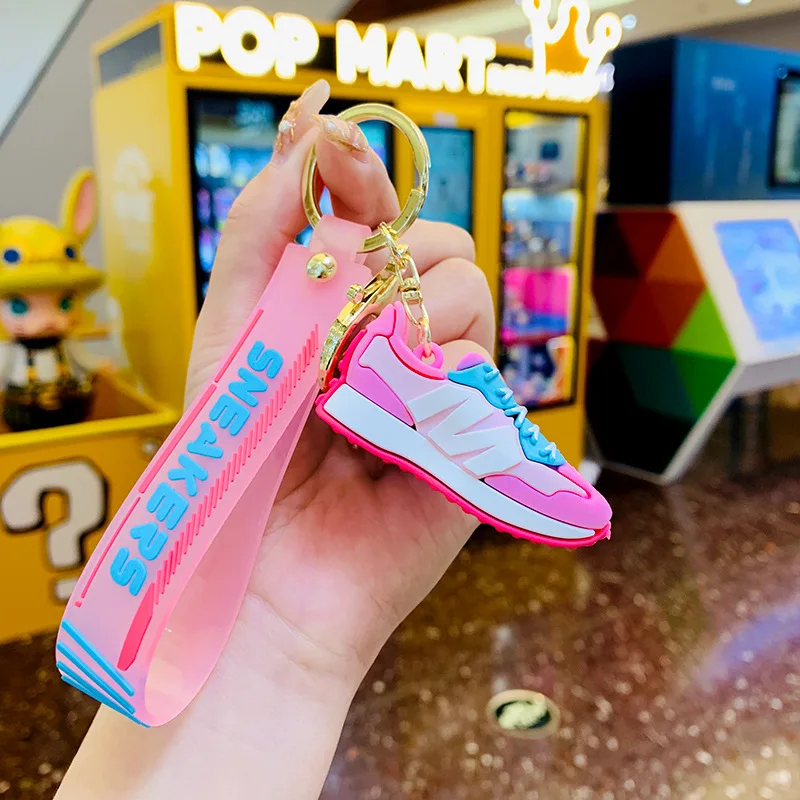 

Cartoon Mini Sneaker Key Chain Fashion Bag Pendant Fashion Couple Accessories Personality Car Keychains Women Men Gift Key Ring