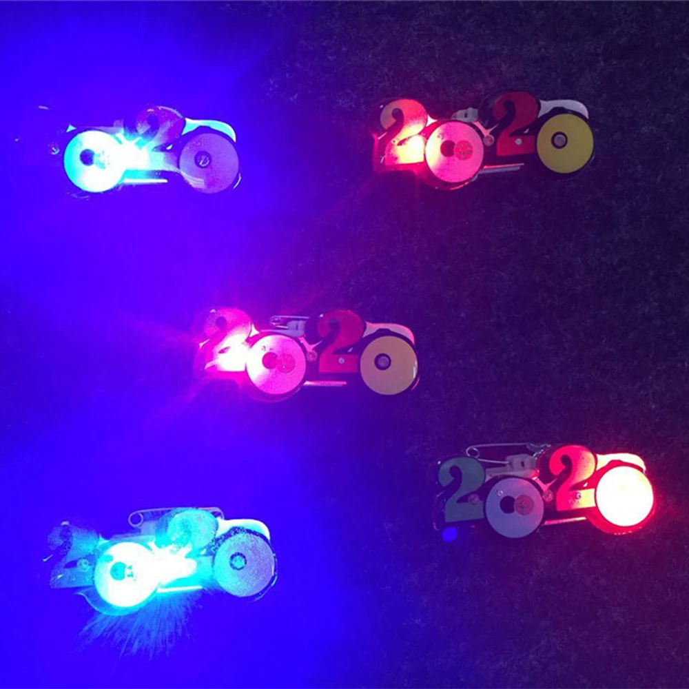 25 шт. 2020 Новогодняя светодиодная мигающая брошь с изображением крысы светящийся