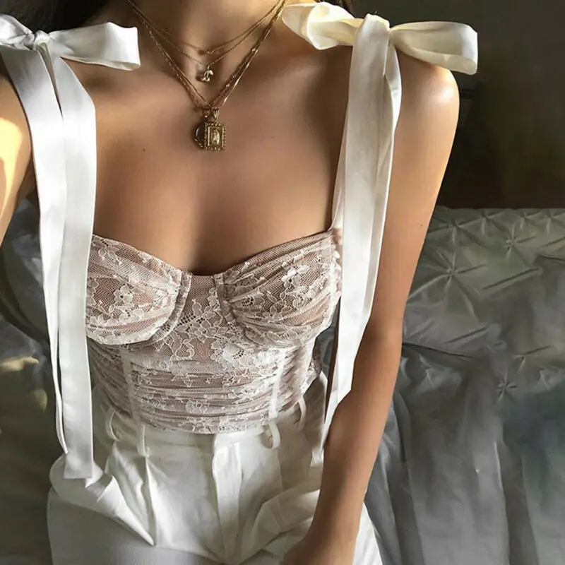 Бюстгальтер женский кружевной с V-образным вырезом завязками пуш-ап приталенный