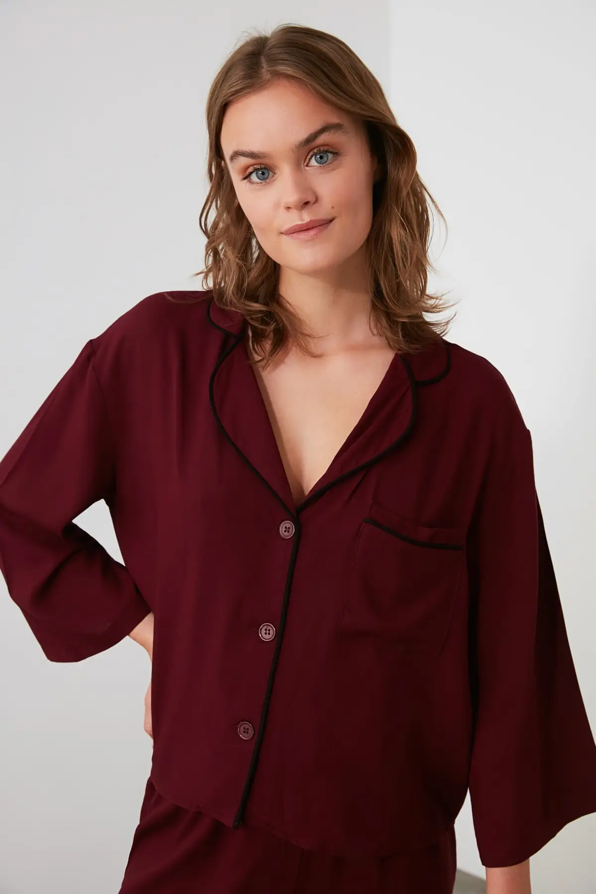 

Trendyol Biyeli woven pajama set THMAW21PT0292