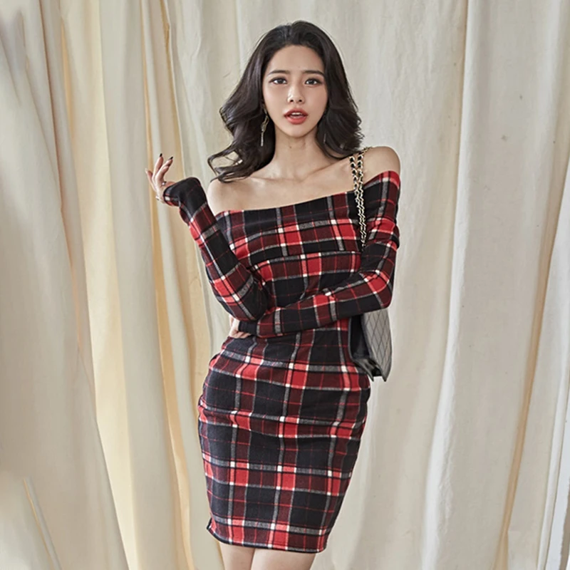 

Женское Повседневное платье-карандаш с открытыми плечами, в шотландскую клетку