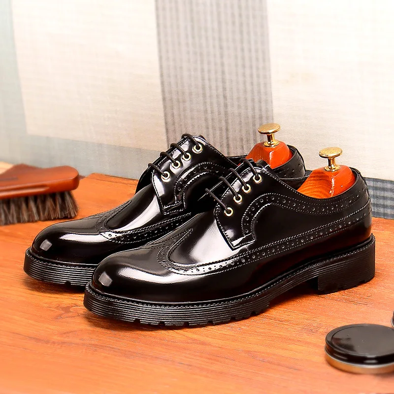 

Итальянские Роскошные туфли на плоской подошве из лакированной кожи, дизайнерские броги ручной работы из натуральной кожи, мужское деловое...