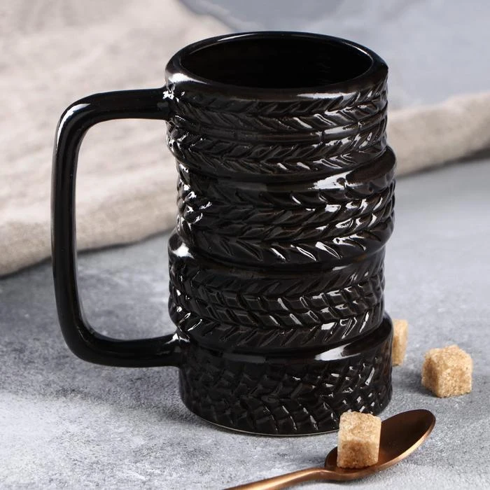 Кружка &quotШины&quot чёрная 0.4 л 5697957 | Дом и сад