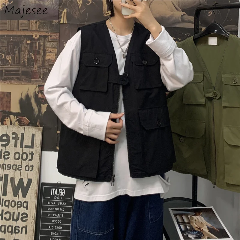 

Men Vests 2021 New Spring Korean Style Simple Fashion Zipper Multi-Pocket Sleeveless Jackets Plus Size 3XL Outside Waistcoat