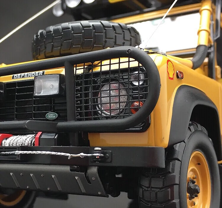 Почти настоящий 1/18 Land Rover Defender 90 110 Кубок с верблюдом издание литья под давлением модель автомобиля с небольшим подарком